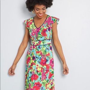 Maxi dress with pockets